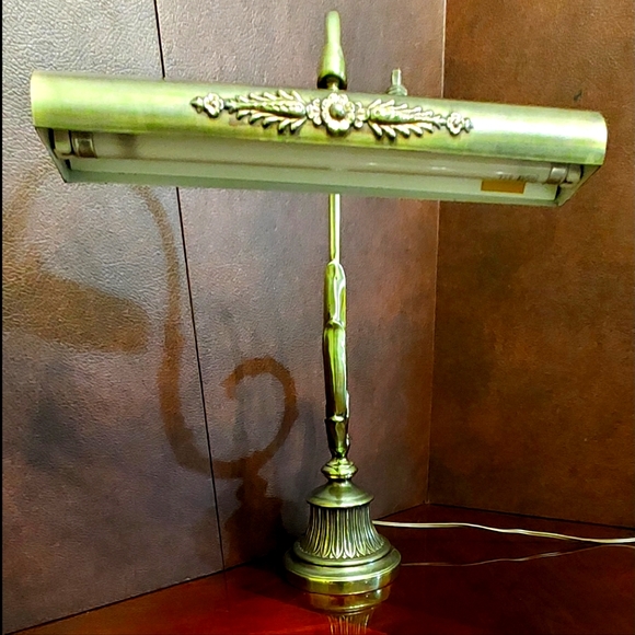 Laurel Lamp mfg. co. inc. Accents Original 94s Midcentury Bronze